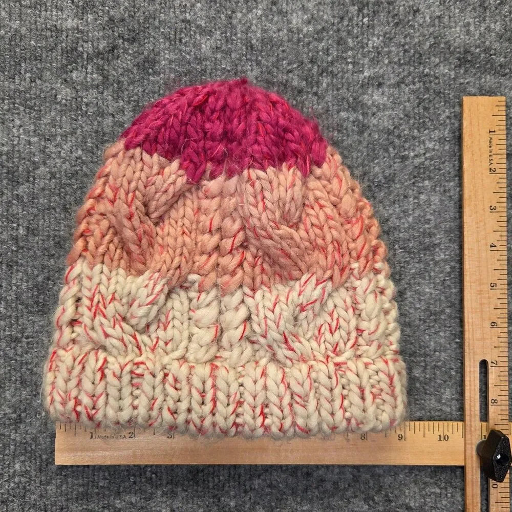 Shiraleah Hat Beanie Fitted Womens One Size Pink Ombre Chunky Knit Cable Winter
